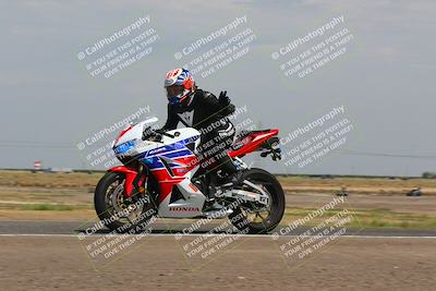 media/Sep-10-2023-Pacific Track Time (Sun) [[44210541ad]]/Group B/1220pm (Wheelie Bump)/